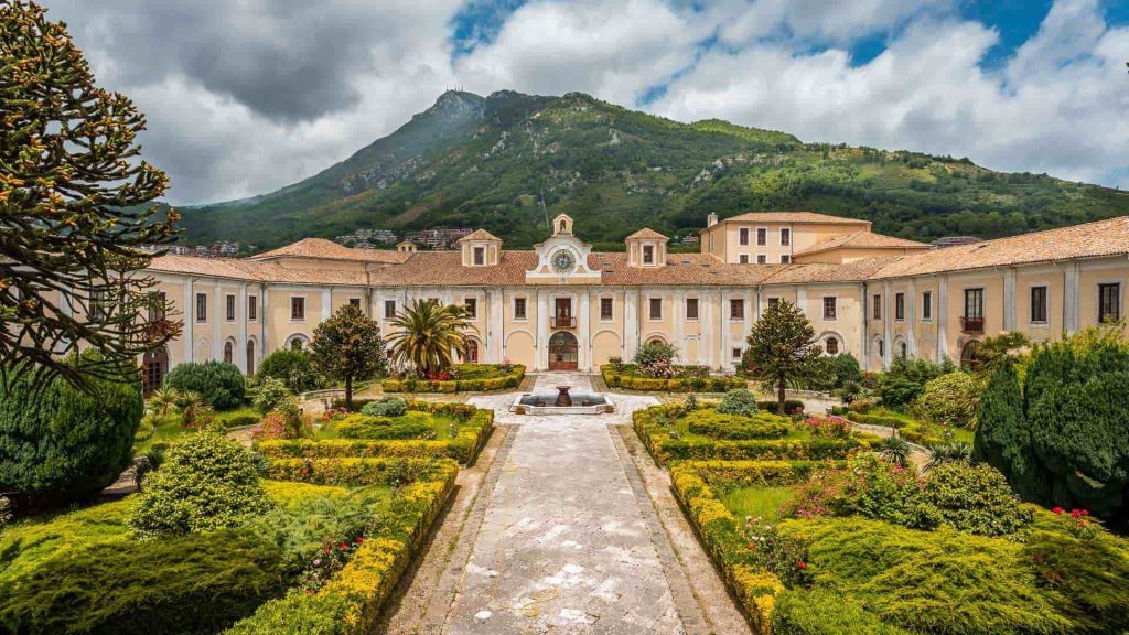 Mercogliano e l'Abbazia di Loreto tra arte barocca e i piedi del Partenio