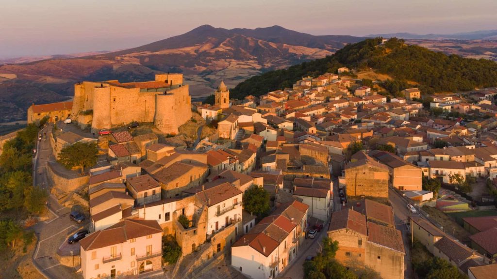 Monteverde, il castello che appartiene a tutti